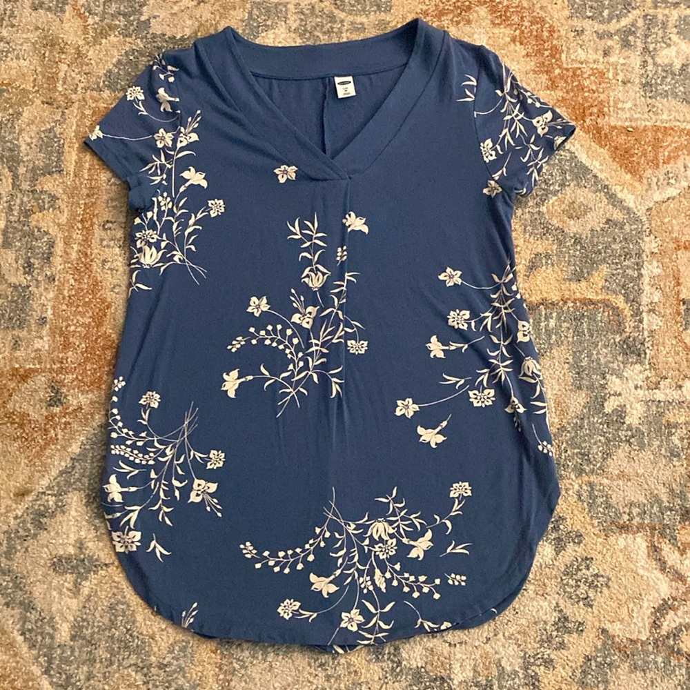 Old Navy Blue Graphic Short Sleeve Tee